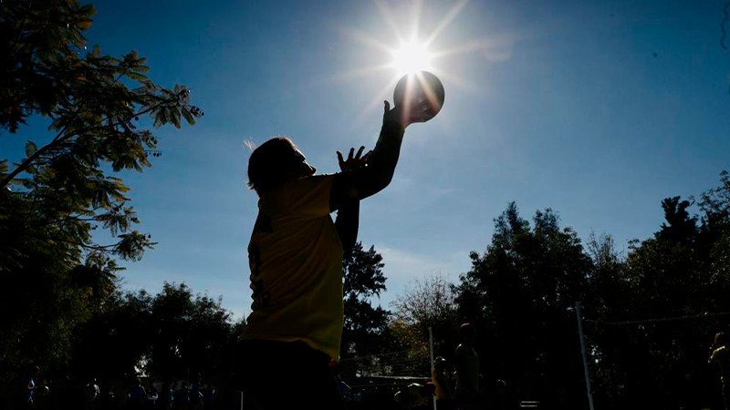 Ante ola de calor, lanza IMCUFIDE recomendaciones para la práctica de actividad física 