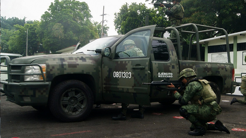 Ejército Mexicano detiene a 6 hombres armados tras enfrentamiento, en Pénjamo, Guanajuato 