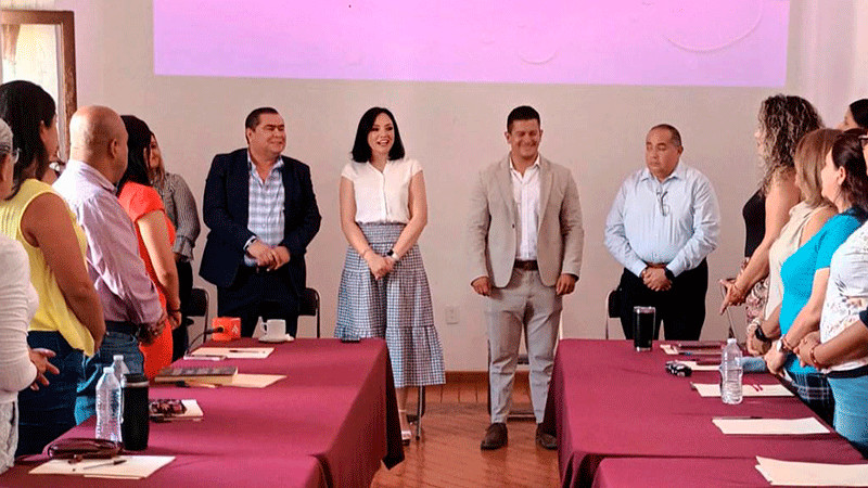 Celebra Víctor Zurita gran participación de trabajadores en Curso-Taller de Lengua de Señas 