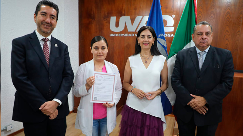 SEE emite primeros títulos profesionales digitales de nivel superior