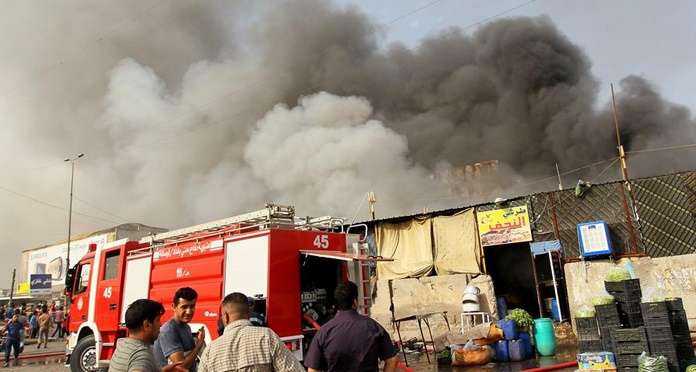 Incendio en hospital deja 12 bebés muertos, en Bagdad 