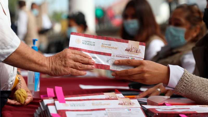 Michoacán cerca de bancarizar al 100 por ciento de derechohabientes de pensiones para el Bienestar 