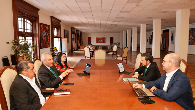 Avanzan proyectos para nuevos hospitales del IMSS en Michoacán