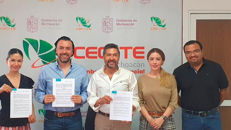 Estudiantes del Cecytem contribuyen a mejorar productividad de empresas  