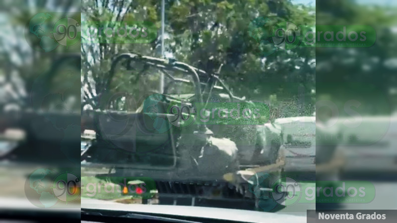 Camioneta del Ejército, destrozada por mina en brecha de Apatzingán: Autoridades, en silencio absoluto 