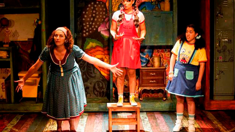 Presentan primera obra del Semillero Creativo de Circo en Zamora 