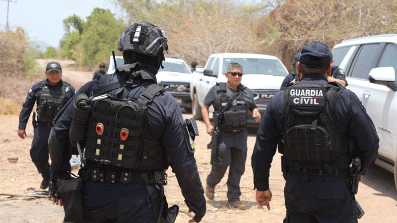 Armas, explosivos, cargadores y 5 mil 500 municiones, lo incautado en Apatzingán en junio 