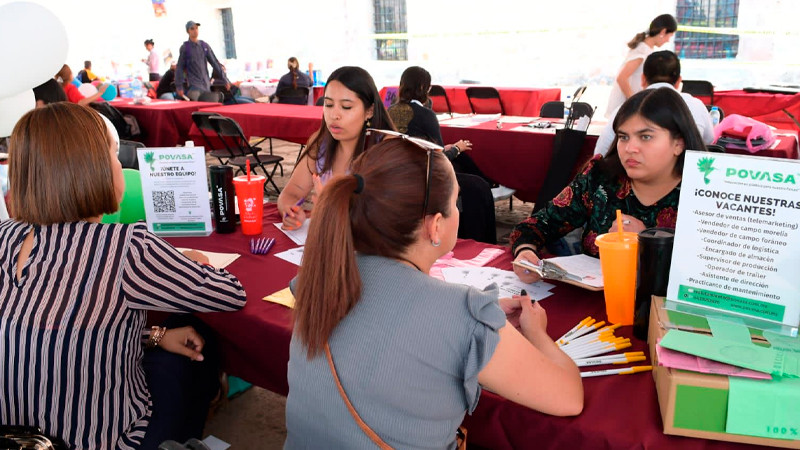 Ofrecerán sueldos de hasta 15 mp en feria del empleo en 6 municipios de Michoacán 