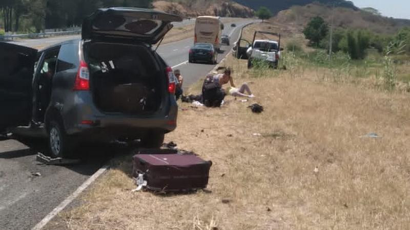 Chocan a patrulla de la Guardia Civil en la Autopista de Occidente; hay 6 lesionados, 4 graves 