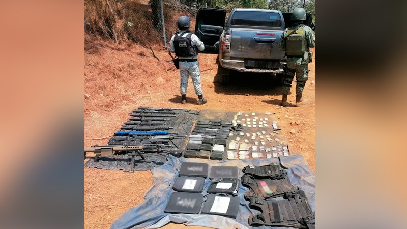 Tras persecución, GN y Ejército aseguran Barrett calibre 50 y 10 rifles de asalto en Nuevo Parangaricutiro, Michoacán 