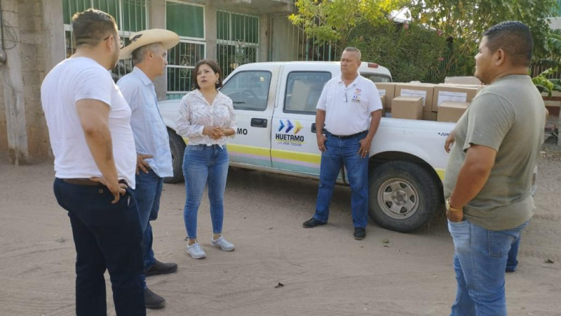 DIF Michoacán entrega alimentos y agua embotellada en Huetamo