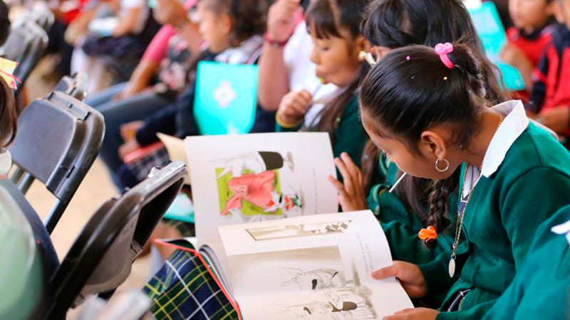 SEE fomenta la lectura con la entrega de 25 mil libros 