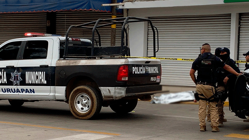 Asesinan a balazos a un hombre cuando caminaba al oriente de Uruapan  