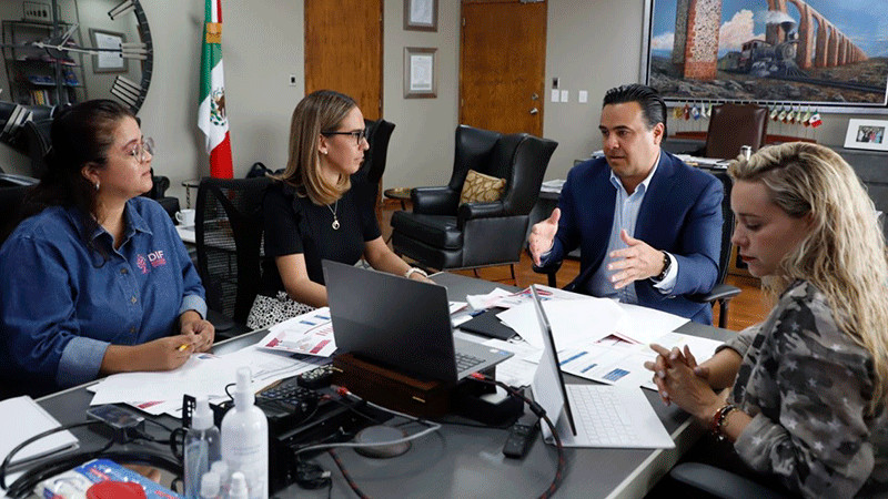 Analizan estrategias y resultados de Comedores Contigo, en Querétaro 