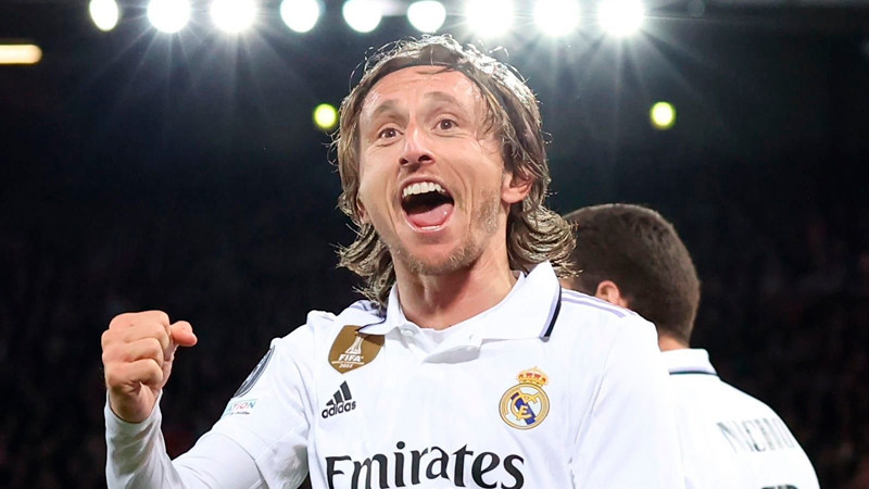 Luka Modric renueva con el Real Madrid hasta 2024 