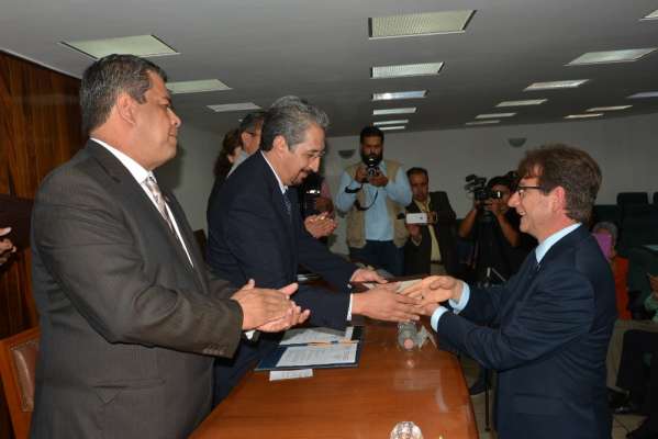Escuelas Incorporadas a la UMSNH, esenciales en el desarrollo de la Educación Media Superior en Michoacán: Rector - Foto 1 