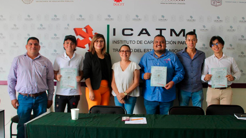 Icatmi certifica a Lagunillas para dar cursos de inglés a migrantes 