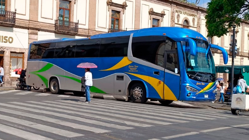 Con cierre de vialidades en Morelia, habitantes de Tancítaro piden maestros