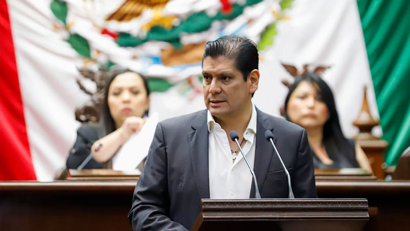 Propone Ernesto Núñez eliminar vigencia en actas de nacimiento o defunción como requisito en trámites 