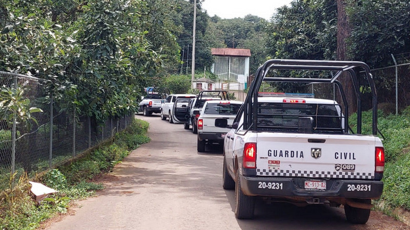 Tras la muerte de Hipólito Mora fuerzas federales y estatales arriban a La Ruana 