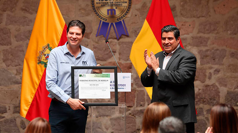 Recibe Alfonso Martínez certificación internacional en Sistema de Gestión Anti soborno 