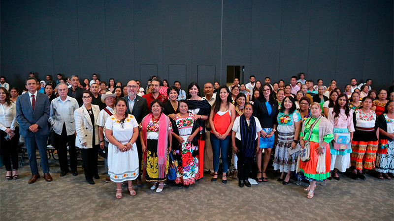 Cientos de docentes de educación indígena se reúnen por la transformación: SEE