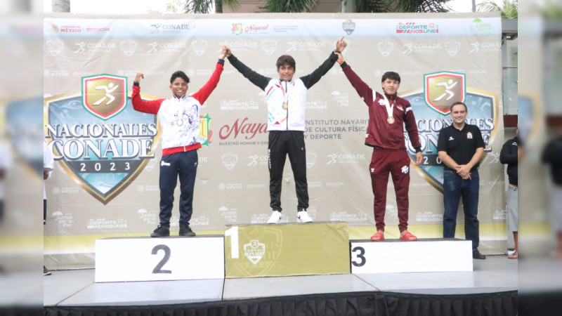 Tsunami de medallas registra el surfing michoacano en Nacionales Conade 2023