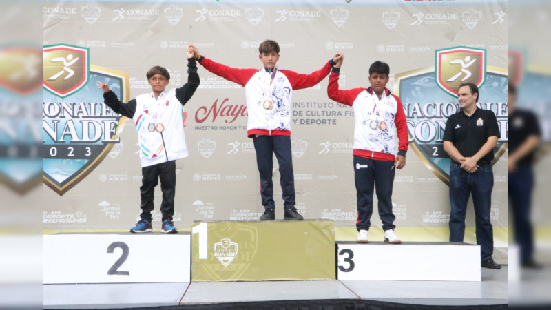 Tsunami de medallas registra el surfing michoacano en Nacionales Conade 2023