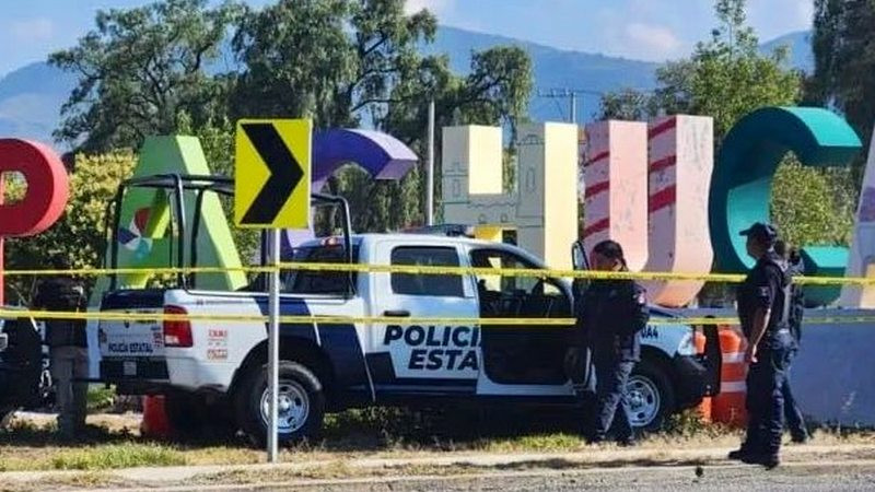 Abandonan restos humanos en letras monumentales de Pachuca