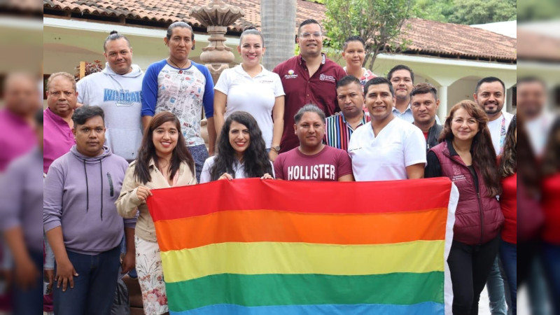 Reconoce Bugarini labor de activistas LGBTTTIQ+ en Ziracuaretiro