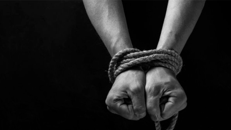 Delincuentes privan de la libertad a tres policías en Cajeme 