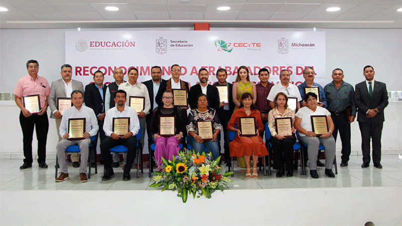 Cecytem cumple 32 años de formar jóvenes competitivos 