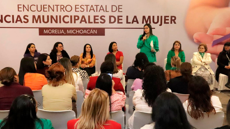 Fortalecen Seimujer y municipios atención a mujeres michoacanas 