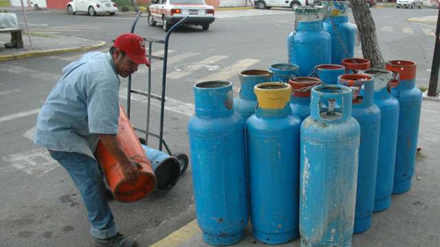 Costo de gas LP disminuirá 10 por ciento en agosto, anuncia la SHCP 