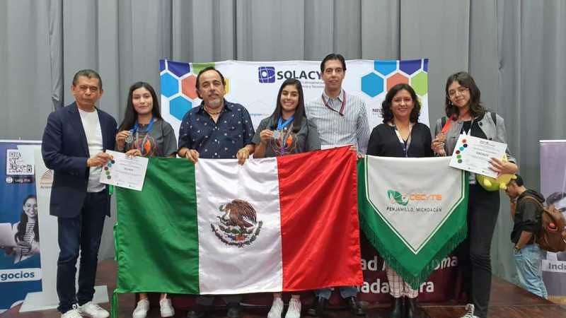 Gana Cecytem 2 platas y un bronce en Mundial de Ciencia