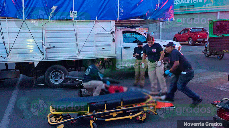 Se accidenta con su moto en Zamora, Michoacán; lo reportan grave 