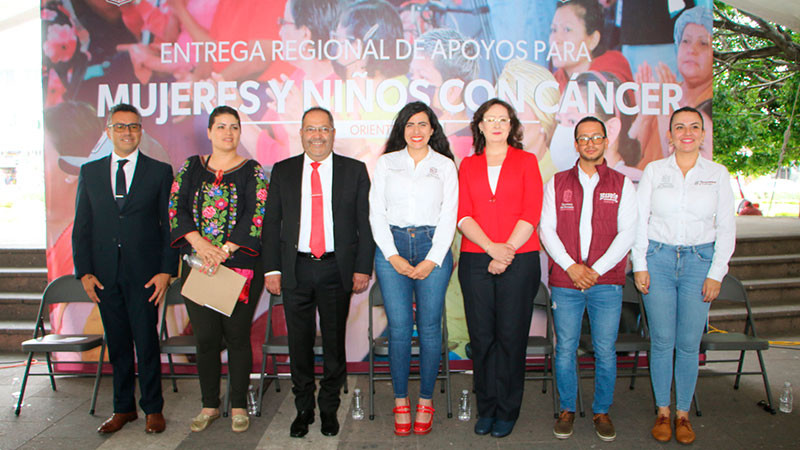 José Luis Téllez Marín promueve campañas contra el cáncer de mama y cérvico uterino en Cd. Hidalgo
