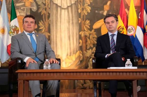 SEP y SNTE analizan el nuevo Modelo Educativo - Foto 0 