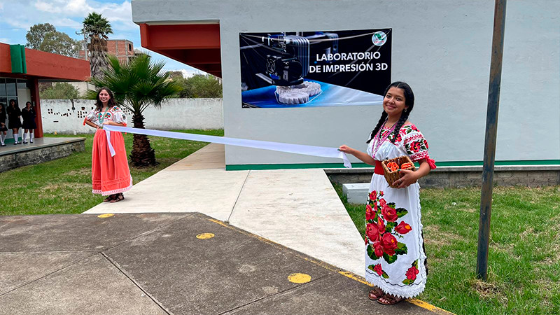 Inaugura Cecytem laboratorio de Diseño 3D en el Bajío michoacano
