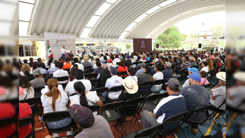 Con éxito concluye entrega de fertilizantes gratuitos a productores de Michoacán 