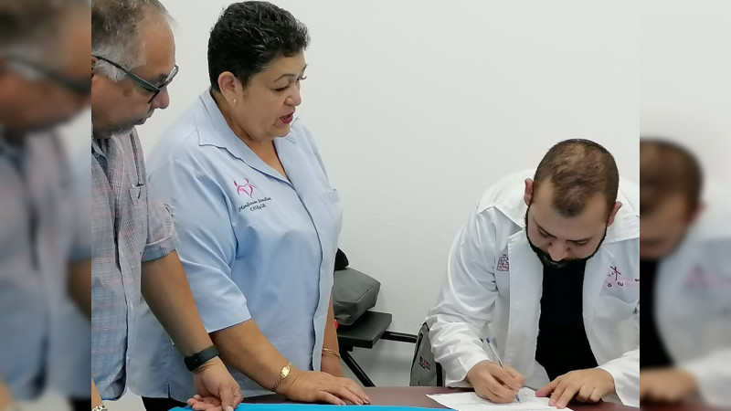 Acredita Federación a médicos de la SSM en técnica de vasectomías sin bisturí
