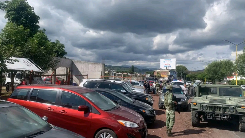 Un hombre resulta herido tras asalto en negocio de venta de autos en Uruapan 