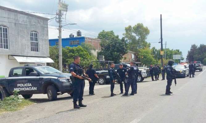 Tras balacera detienen a dos presuntos robacoches en Álvaro Obregón, Michoacán - Foto 2 