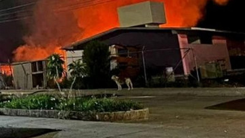 Incendio consume jardín de niños ubicado al poniente de Morelia; no hubo lesionados 