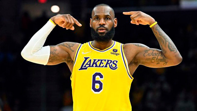 Lebron James descarta el retiro y va por su temporada 21 en la NBA 