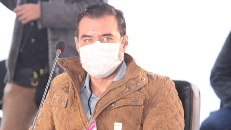 Familia de Hipólito Mora debe denunciar amenazas para otorgarle protección: Oseguera Cortés 