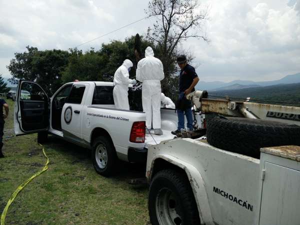 Localizan cuerpo putrefacto al interior de tambo en Tzintzuntzan, Michoacán - Foto 3 