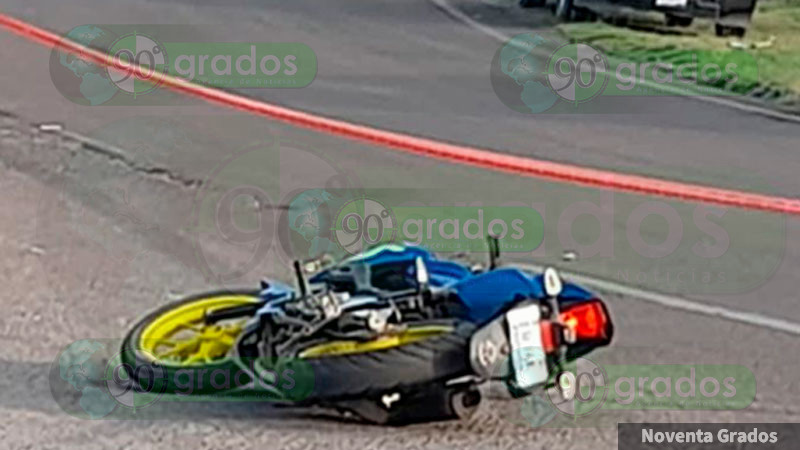 Fatal accidente, motociclista se impactó contra camioneta en la 57 de Querétaro