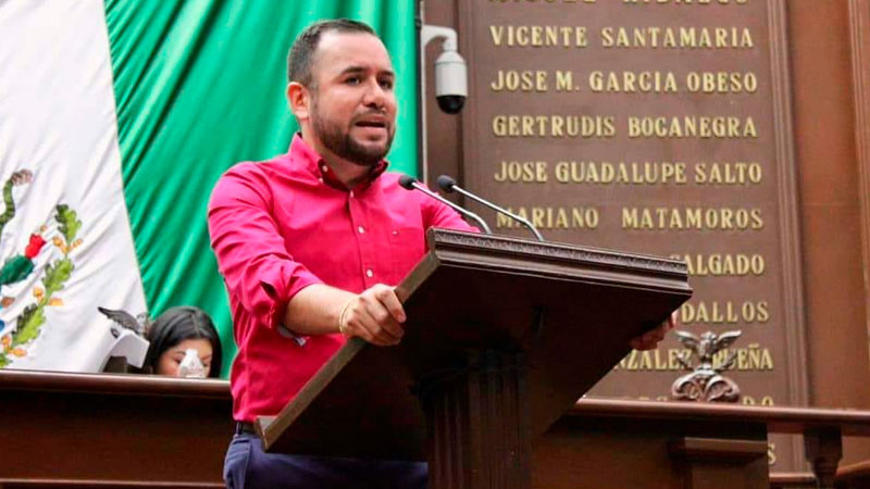 Impulsa Reyes Galindo iniciativa para otorgar servicios de asesoría gratuita  a emprendedores de Michoacán 