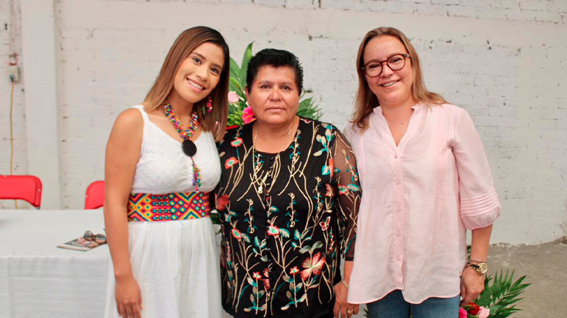 Capacitó Icatmi a 24 mujeres de Tarímbaro, en estilismo